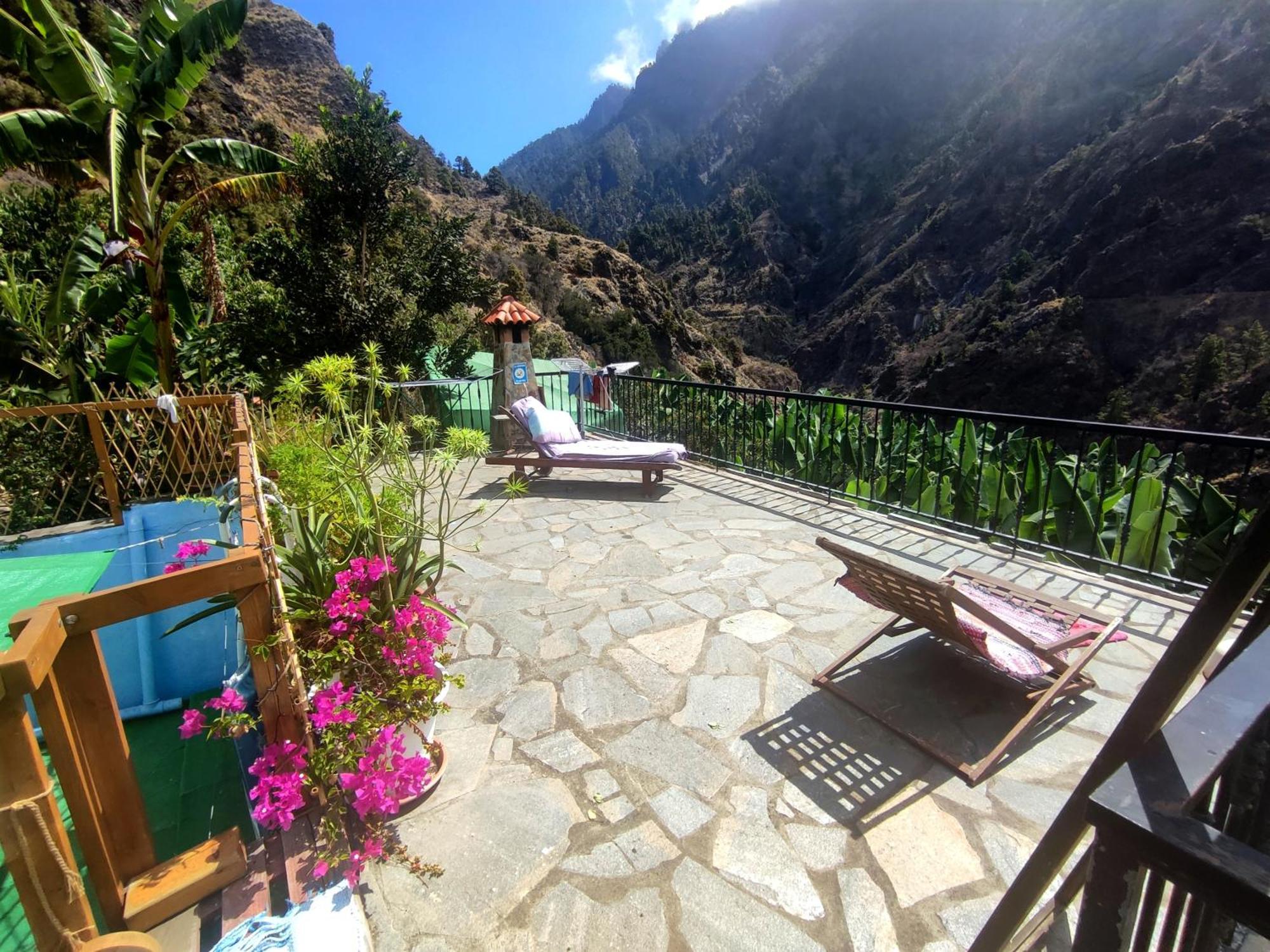 The Cradle Of The Moon, Rivendell Hotel El Paso Luaran gambar